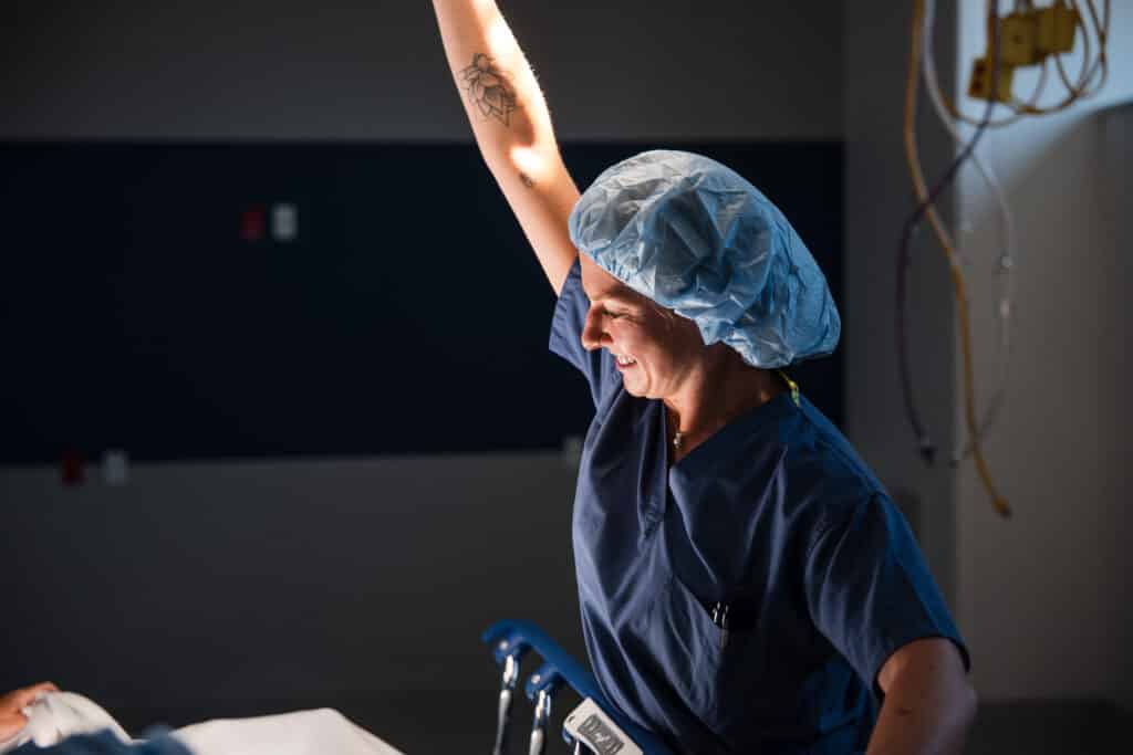 Princeton Orthopaedic Associates - 2026 - Surgical Center New Jersey -2 - Princeton Orthopaedic Associates A member of the surgical team in blue scrubs at the POA Surgery Center